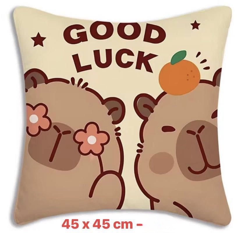 PODUSZKA KAPIBARA DLA DZIECKA 45X45CM.