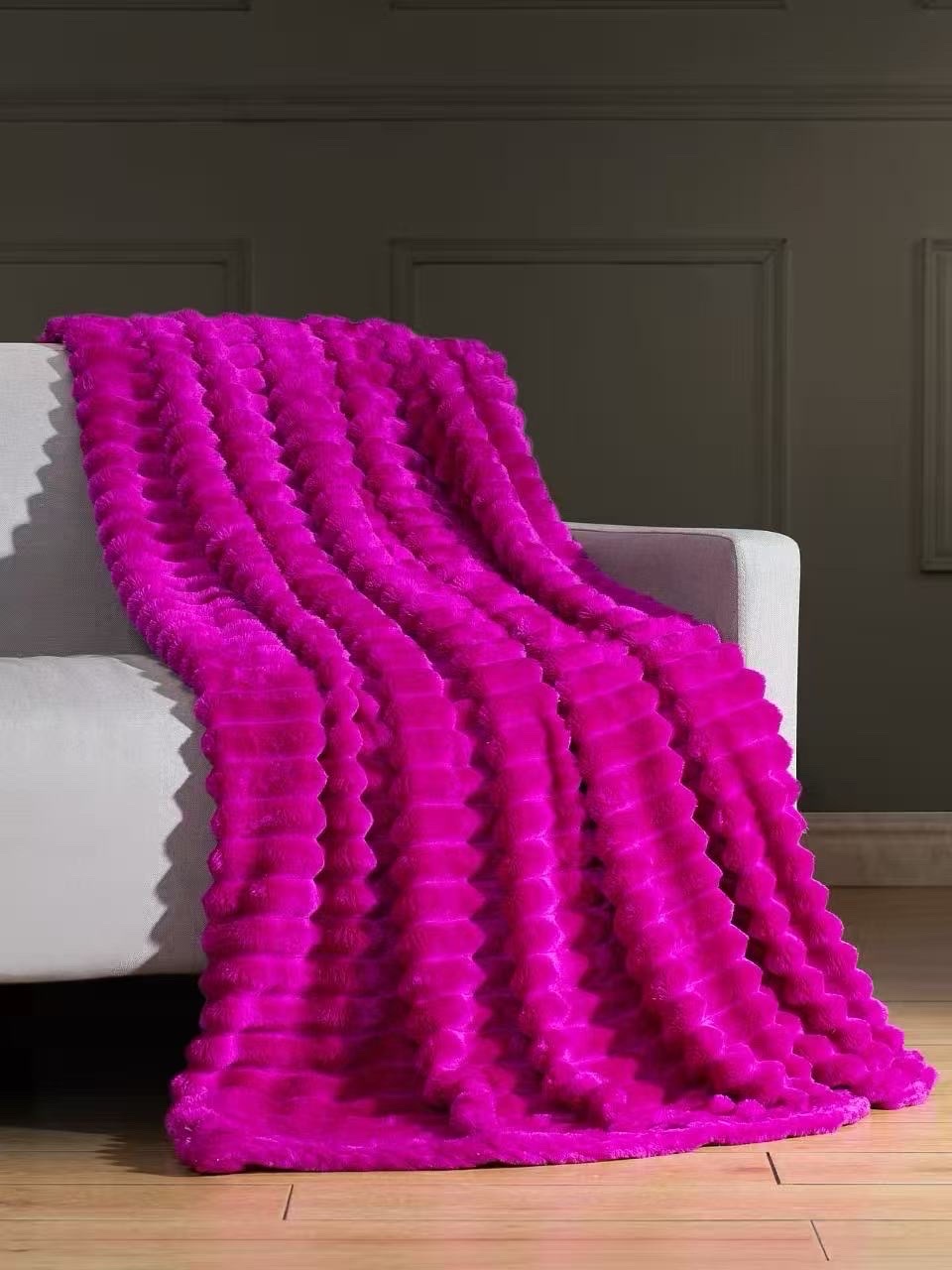 MIĘKKI KOCE 160x200CM.