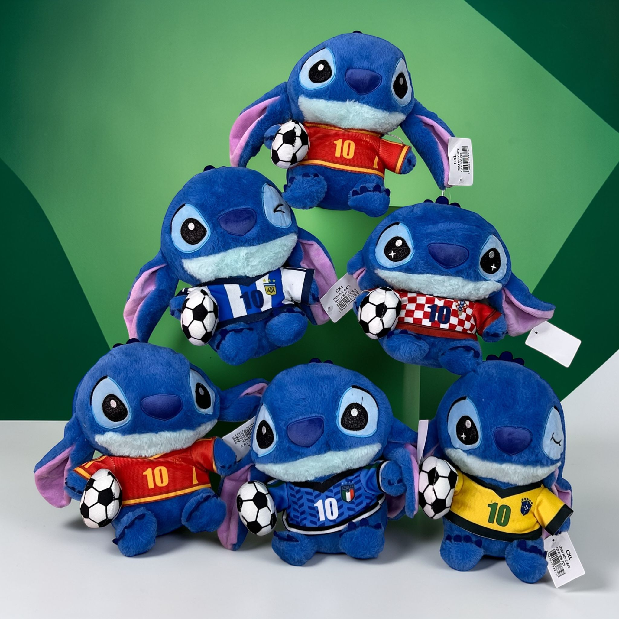 MASKOTKA PLUSZOWA STITCH PIŁKARSKIE 20CM.