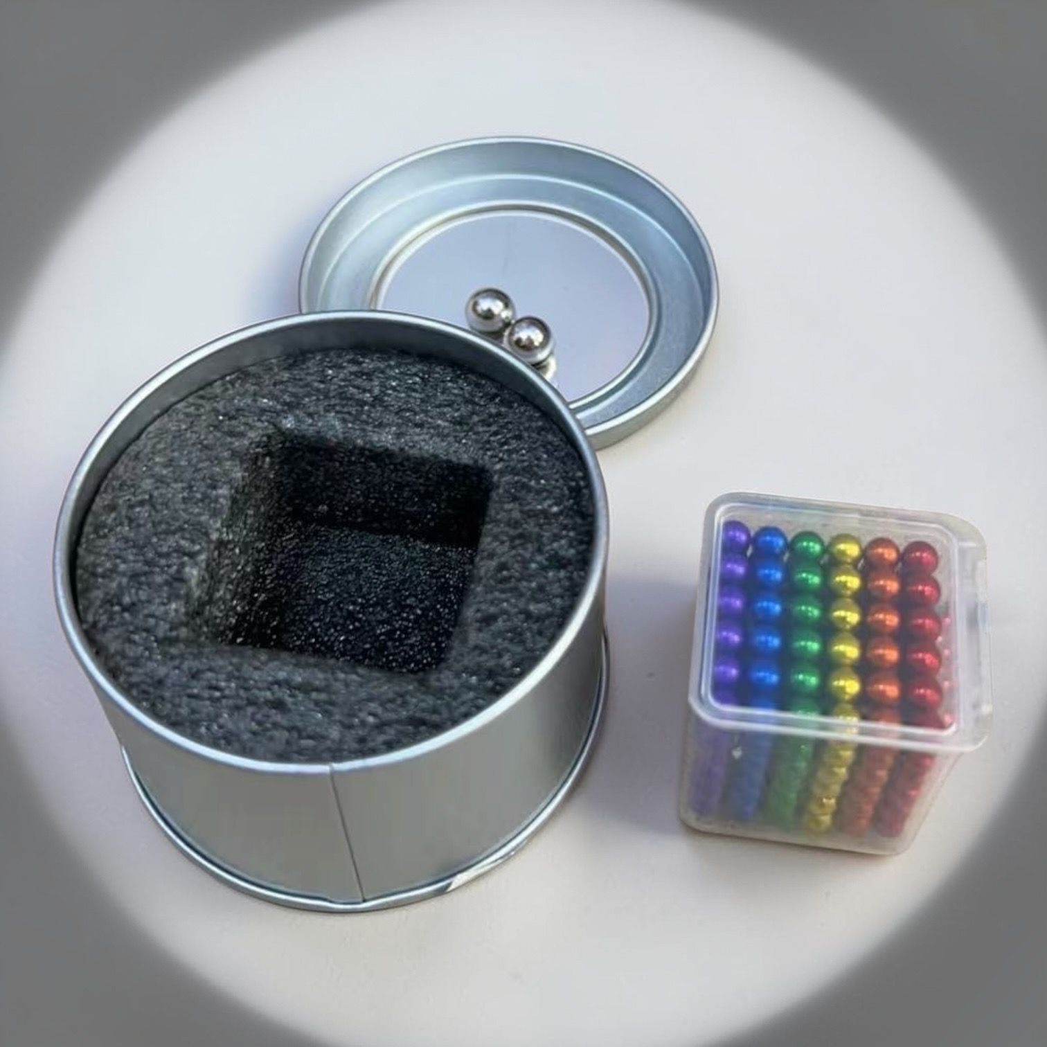 NEOCUBE KOLOROWE KULKI MAGNETYCZNE 216PCS- 5MM TĘCZOWE.