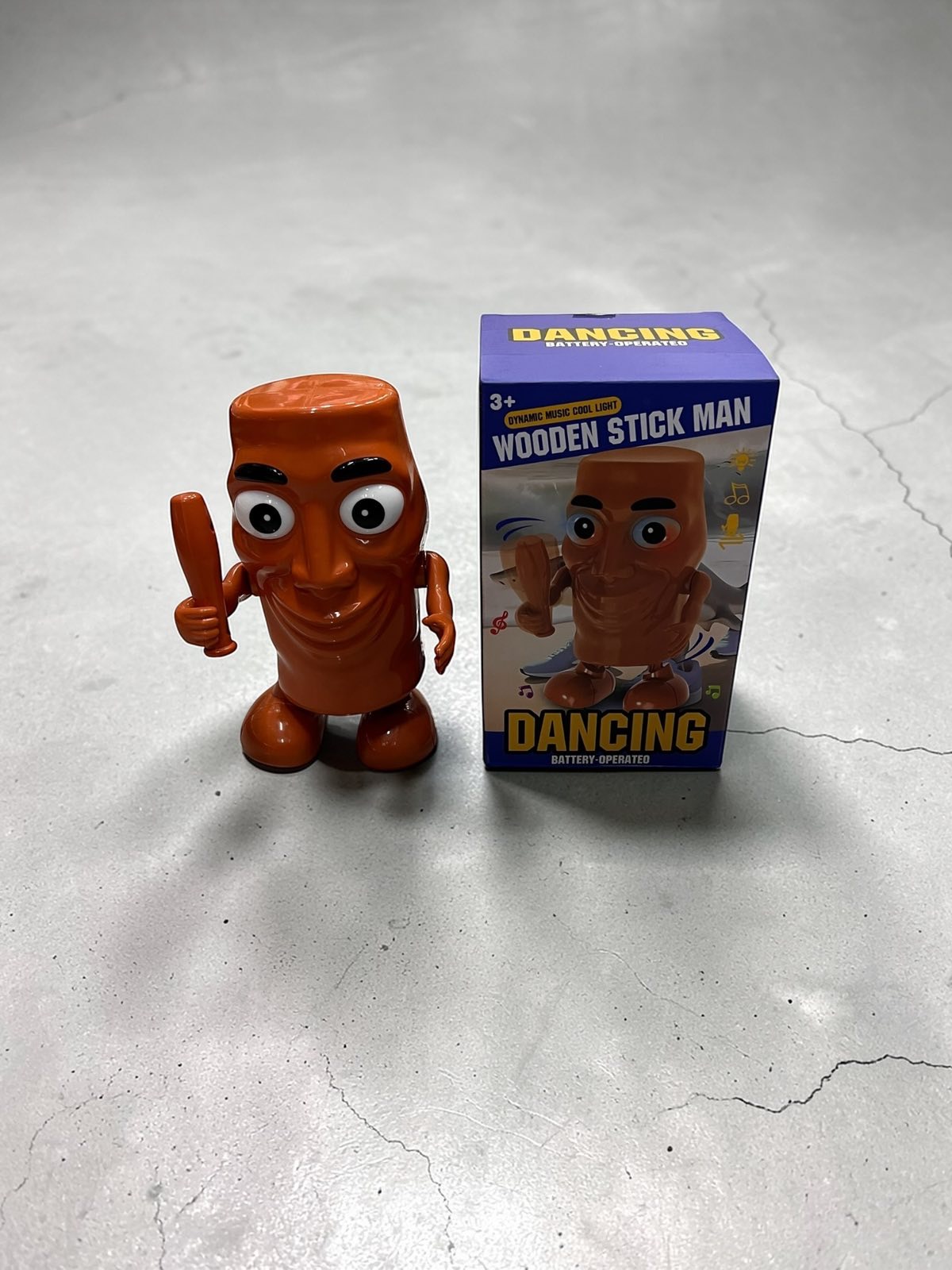 ZABAWKA LATUNGTUNG TAŃCZĄCA MUZYKA I ŚWIECACE.