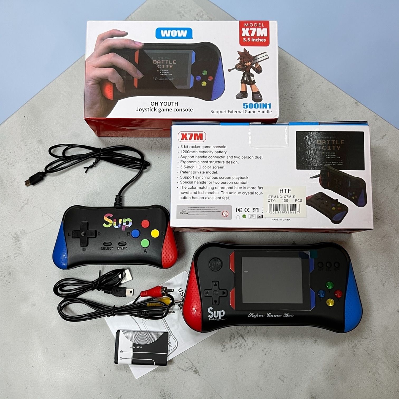 KONSOLA PRZENOŚNA DO GIER RETRO 500 GIER TV + PAD DO GRY.