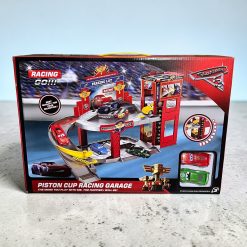 ZESTAW PARKING LOT FIGURKI CAR MCQUEEN DLA DZIECI.