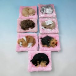 ŚPIĄCY PIESEK NA PODUSZCE JAK ŻYWY REALISTYCZNY DŻWIĘK 20CM.