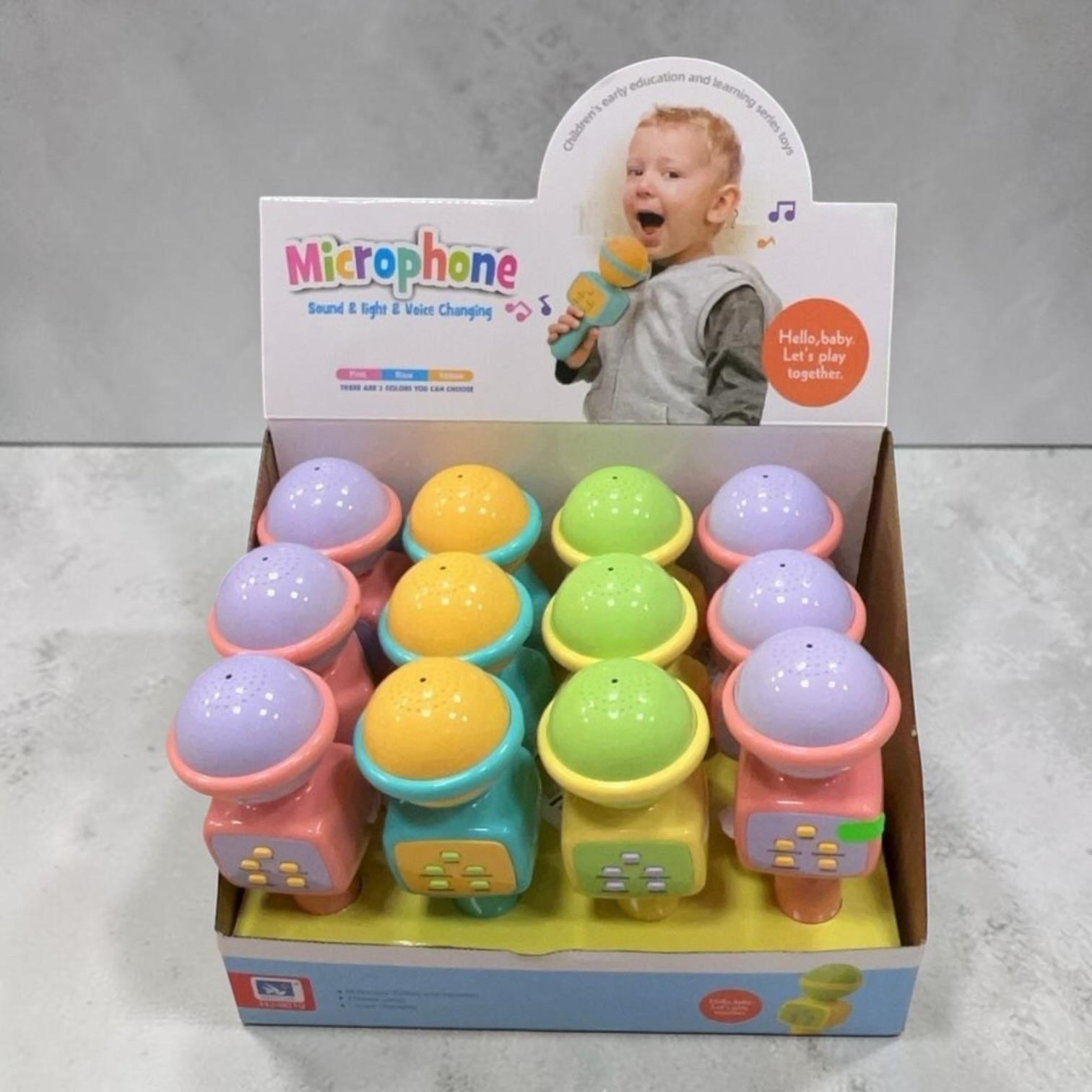 ZABAWKOWY MIKROFON DŹWIĘKIEM i ŚWIATŁAMI.