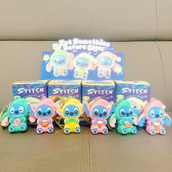 BRELOK FIGURKI GUMOWA STITCH DO KLUCZY.