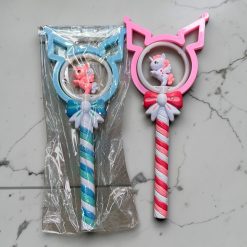 MIECZ ŚWIATŁEM I DŹWIĘKIEM WIRUJĄCY FIGURKI KONIE 40CM.