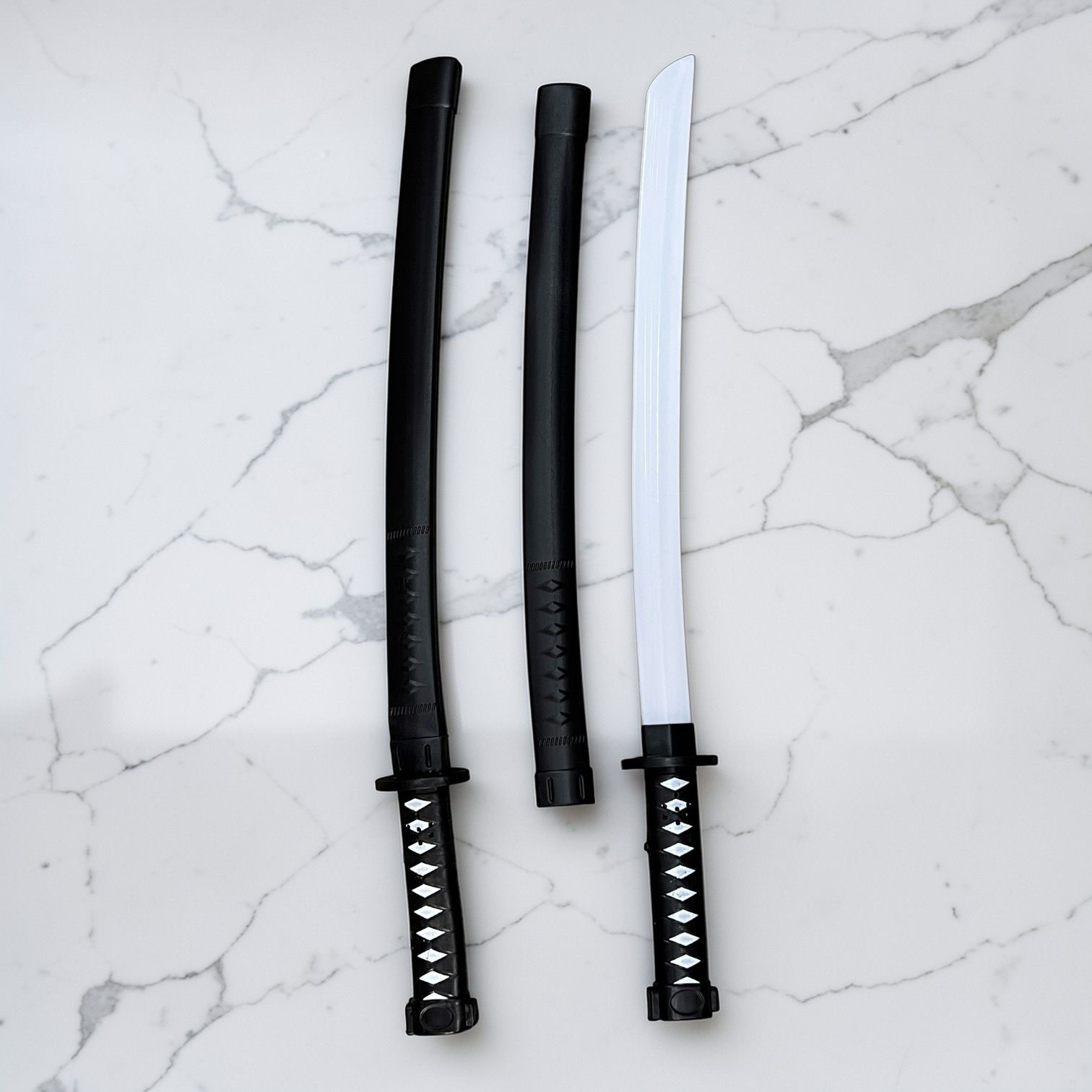 MIECZ ŚWIATŁEM I DŹWIĘKIEM ZABAWKA DLA DZIECI 68CM.