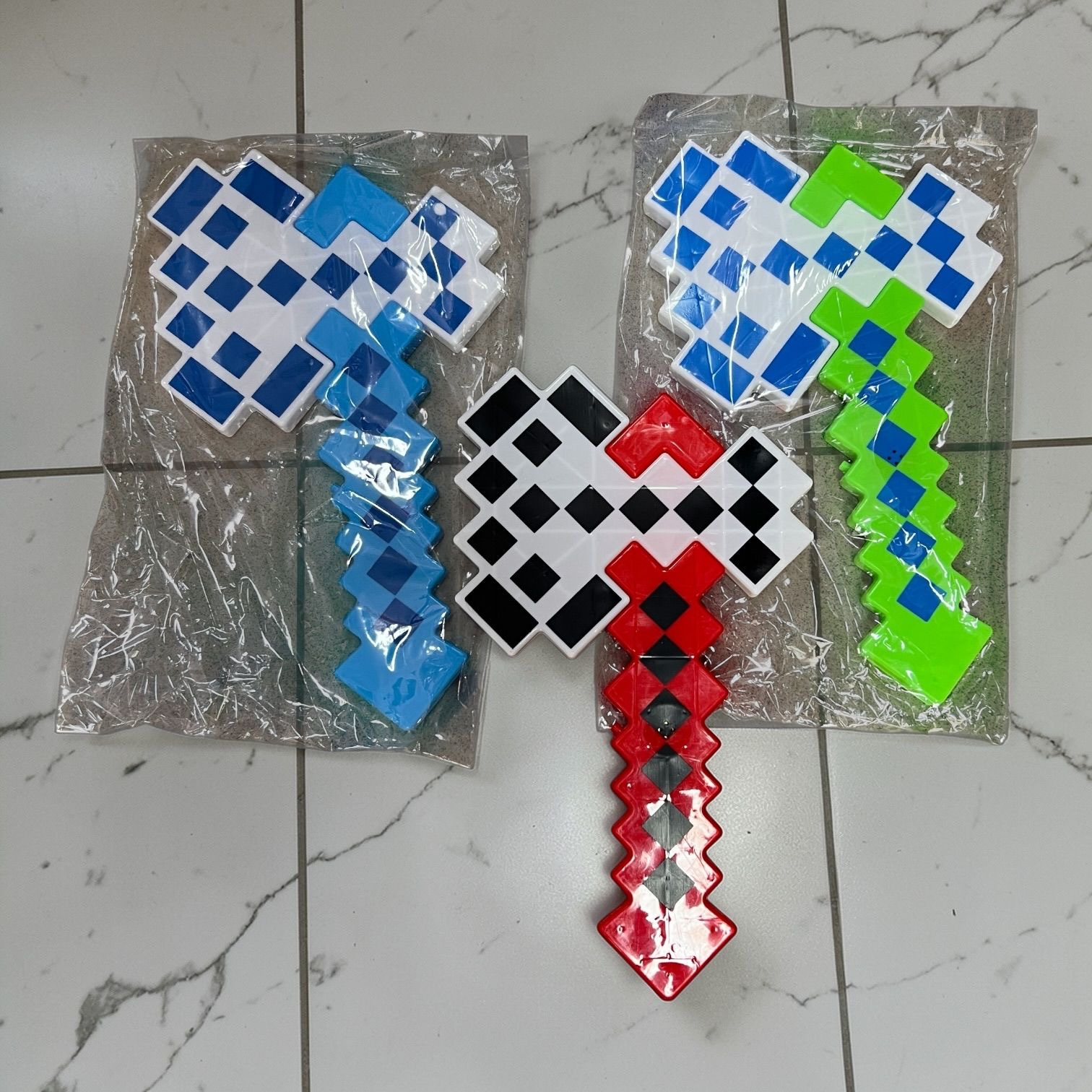 MIECZ ŚWIATŁEM I DŹWIĘKIEM ZABAWKA DLA DZIECI 35CM.