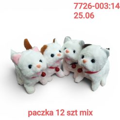 PIESEK NA BATERIE CHODZĄCY SZCZEKAJĄCY.