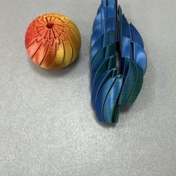 KOSTKA ANTYSTRESOWA FIDGET PIŁKI PLASTIKOWA.