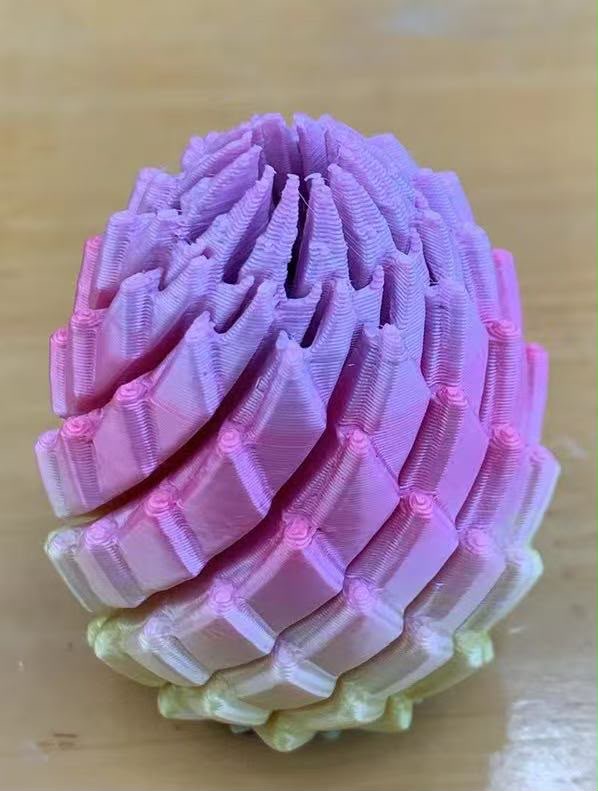 FIGURKI JAJKU ANTYSTRESOWE KRYSZTAŁOWY 3D DRUK.