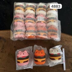 GNIOTKI ANTYSTRESOWE HAMBURGER 8CM DLA DZIECI.