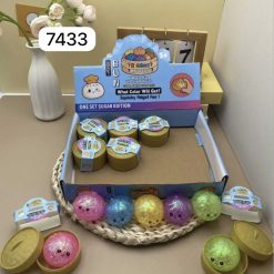 GNIOTKI ANTYSTRESOWE PIEROGI MAŁE BROKATOWE Z KULKAMI.