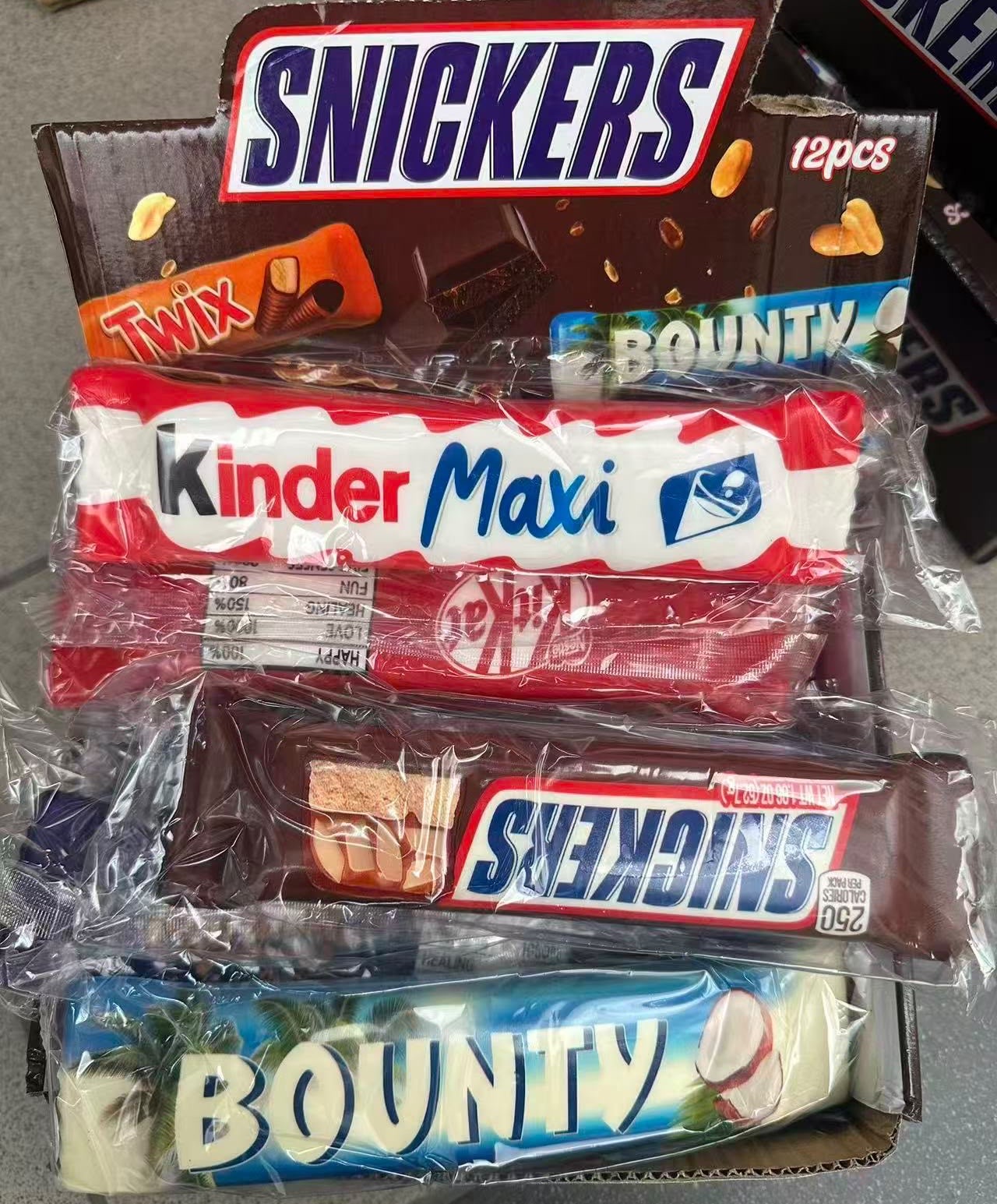 GNIOTKI ANTYSTRESOWE SNICKERS 15CM DLA DZIECI.