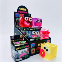 GNIOTKI ANTYSTRESOWE CUBE CUTE 6CM DLA DZIECI.